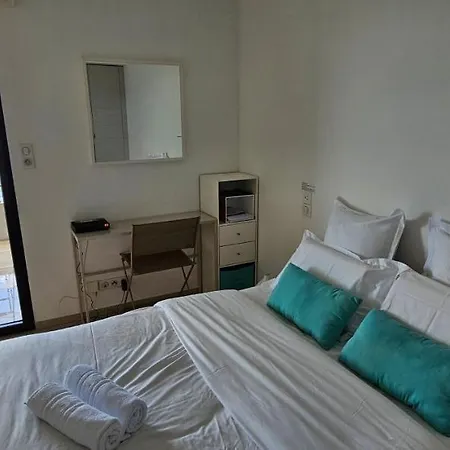 Apartment T2 De Standing Cote Plage, Les Pieds Dans L'eau *