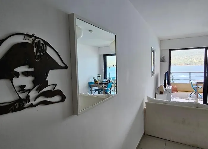 T2 De Standing Cote Plage, Les Pieds Dans L'eau